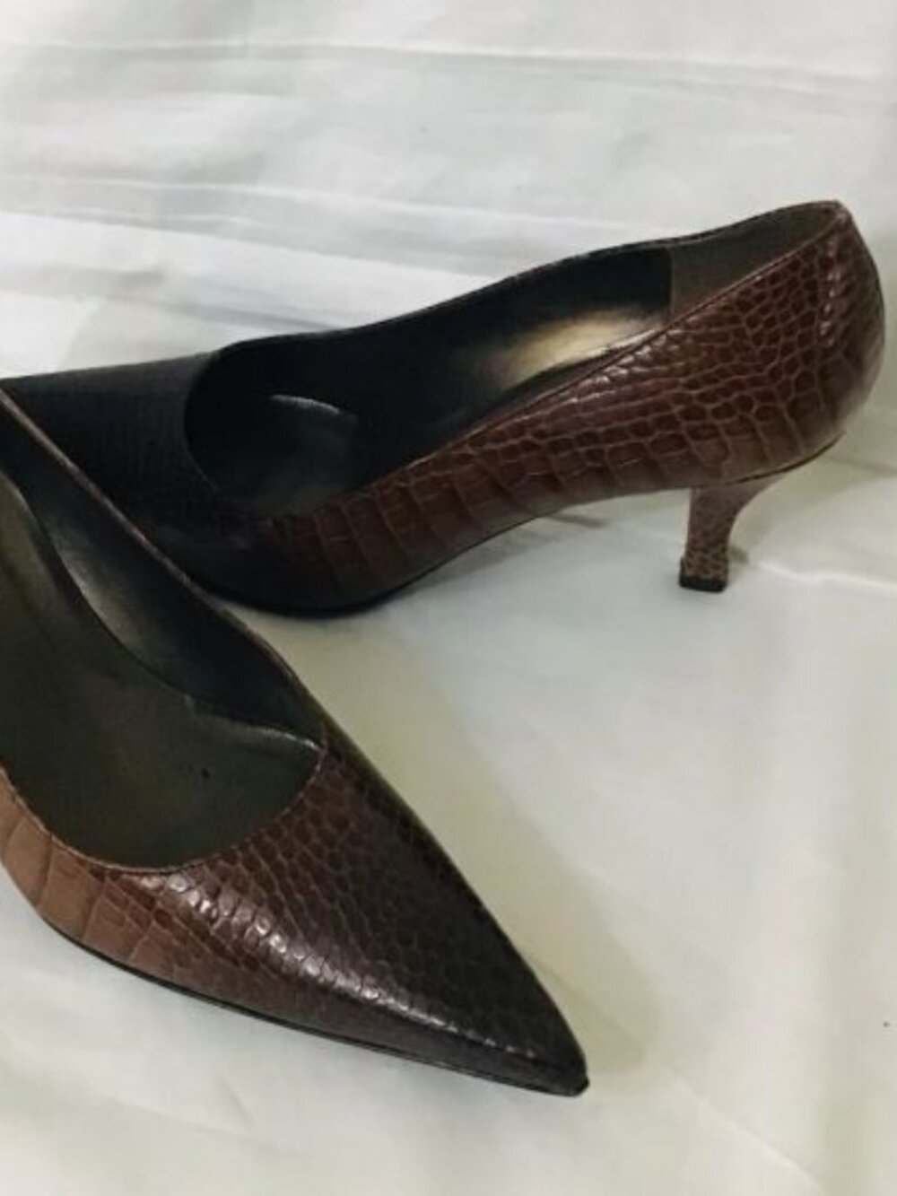 STUART WEITZMAN Brown Croc Leather Ombre Pumps Heels